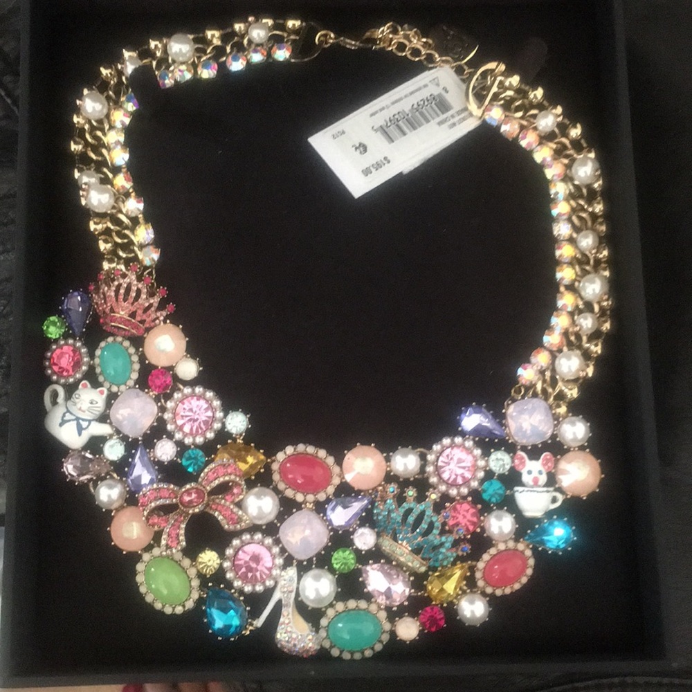 Betsey johnson Cinderella necklace
